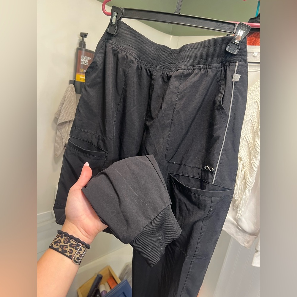 Scrub pants